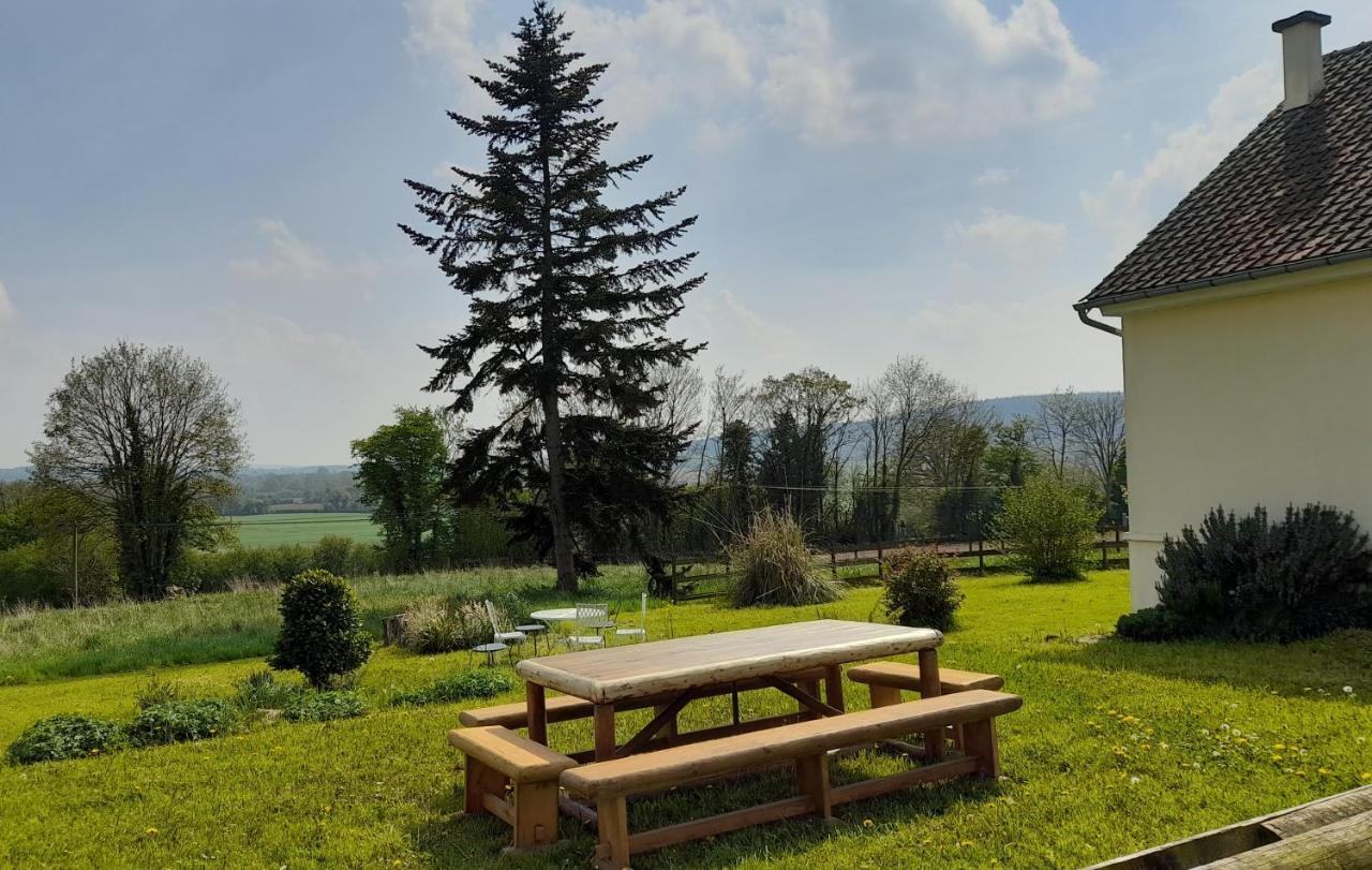 Gite Cottage Chaleureux En Pleine Campagne Vue Sur Les Monts Et Forets Et Le Chateau De Carrouges Buitenkant foto
