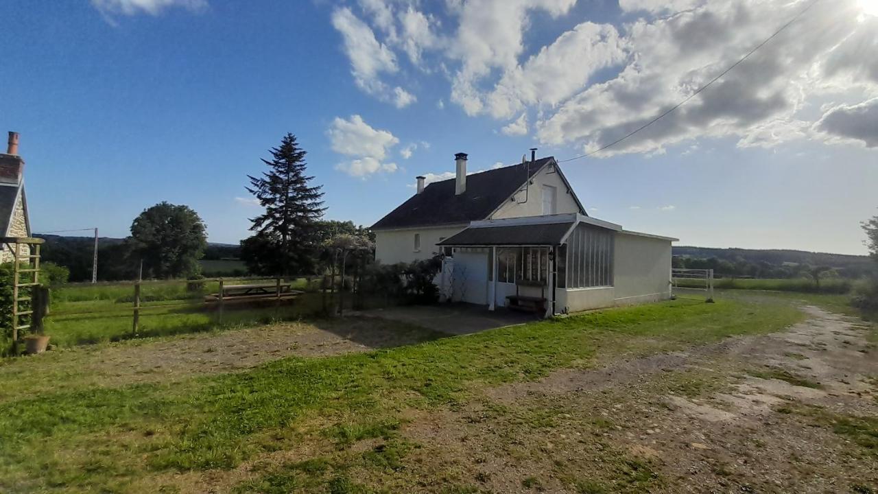 Gite Cottage Chaleureux En Pleine Campagne Vue Sur Les Monts Et Forets Et Le Chateau De Carrouges Buitenkant foto